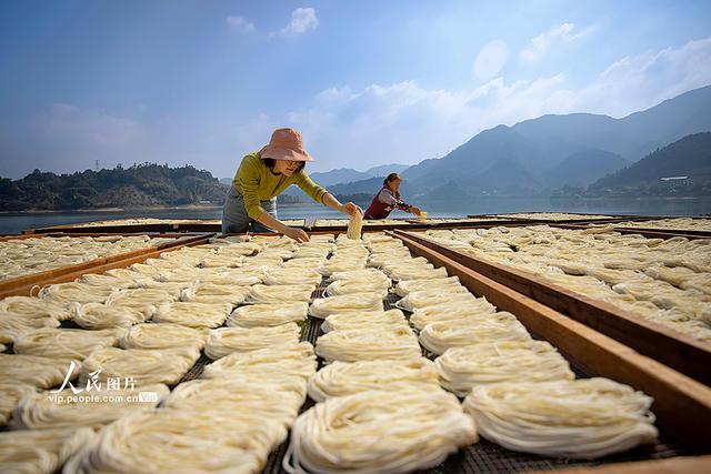 是浙江省杭州市淳安县石林镇的传统食品,近年来当地通过政府引导推广